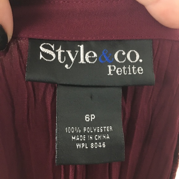 Offer Style & Co 2 piece short sleeve button & tank top dark red size 6 P - Picture 7 of 7